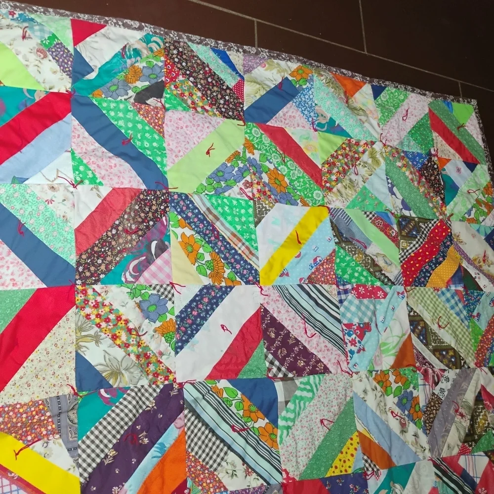 Vintage Handmade Patchwork Quilt 56x41 1970s–80s Era​